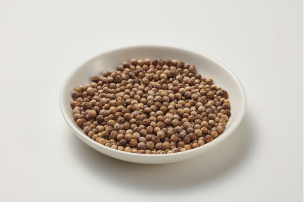 Whole coriander seeds